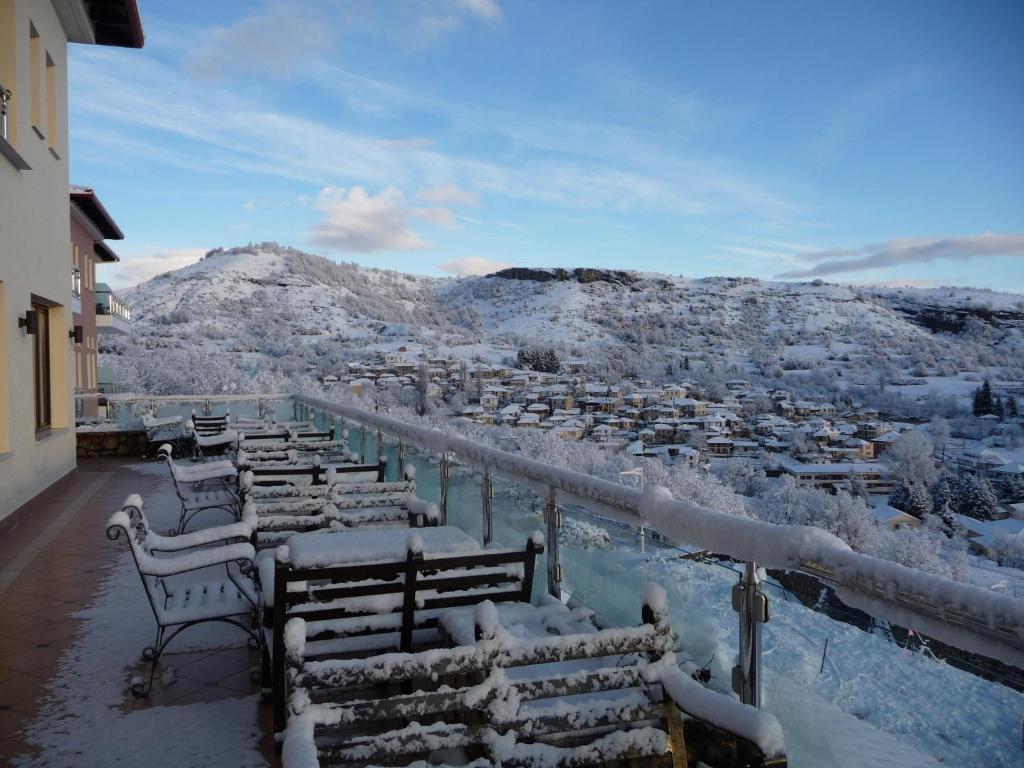 Afkos Grammos Boutique Hotel Resort Nestorion 외부 사진